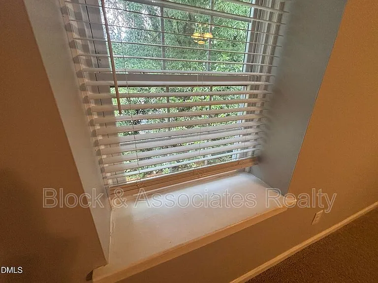 4808 Blue Bird Ct #D — Photo 43