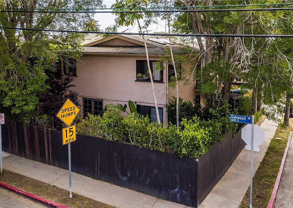 1st image of 1601 Oakwood Ave #A