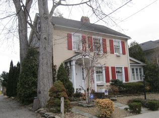 8 Philadelphia Ave, West Pittston, PA 18643