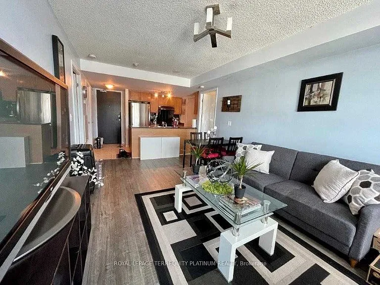231 Fort York Blvd #628 — Photo 4