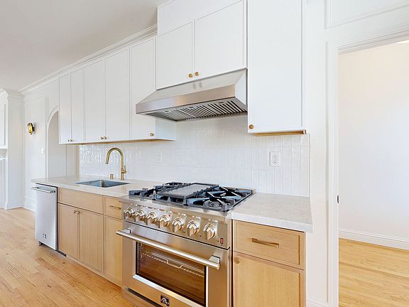 2nd image of 495 32nd Ave #204