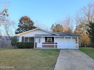318 Kimberly Dr, Gulfport, MS 39503