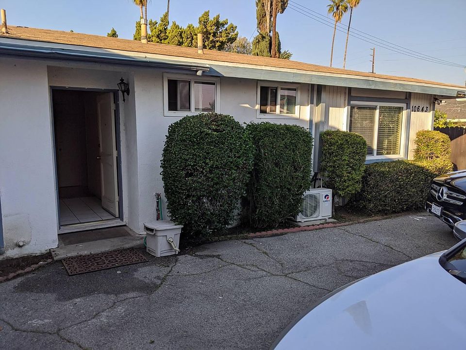 1st image of 10643 Daines Dr
