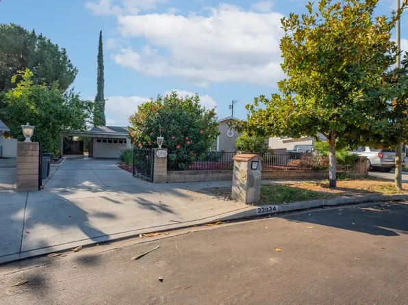 22834 Vose St, West Hills, CA 91307