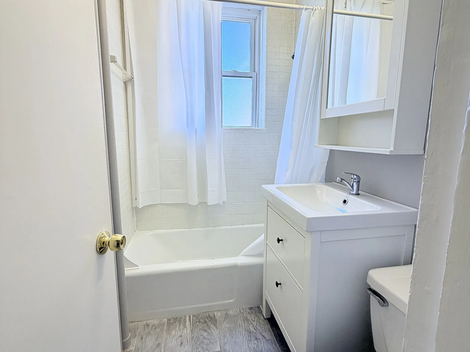 2 bed, 681 sqft, $2,800 — Photo 4