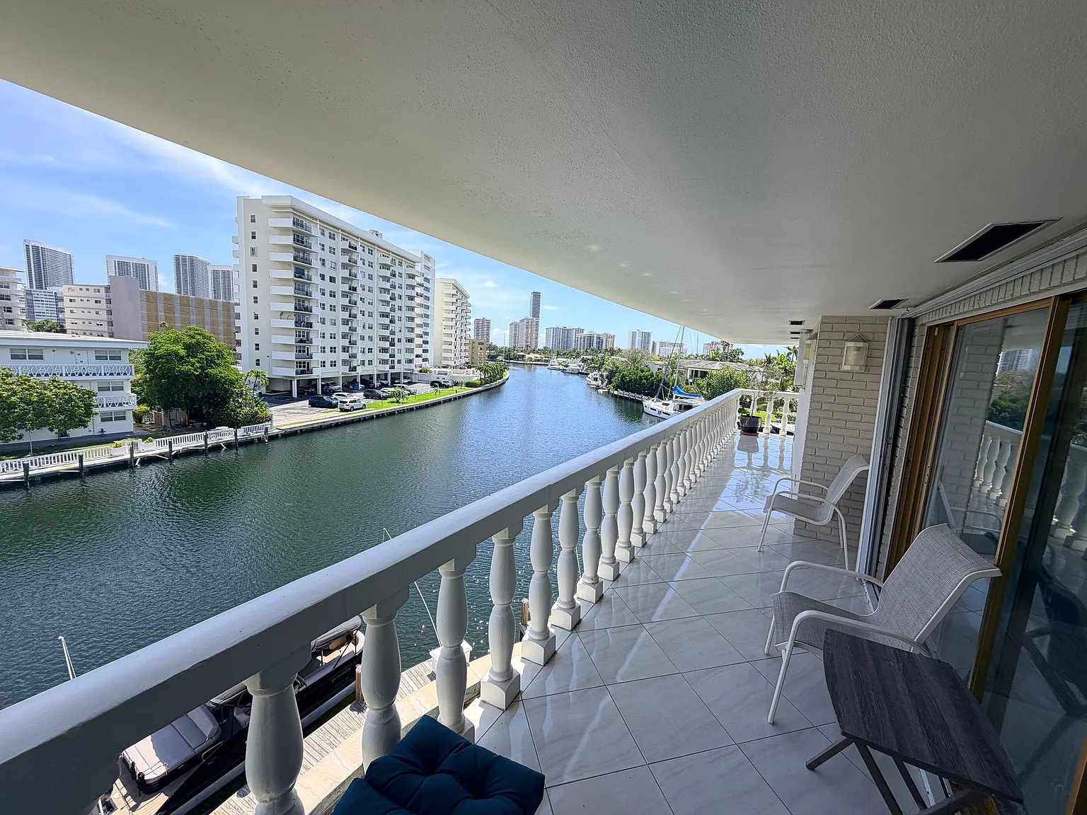 440 Paradise Isle Blvd — Photo 2