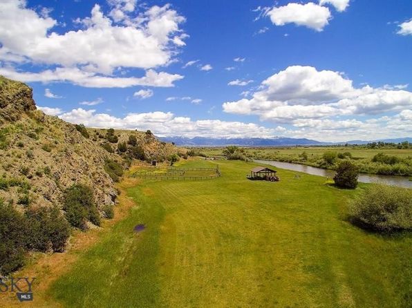 6 Horseshoe Gulch Rd, Manhattan, MT 59741
