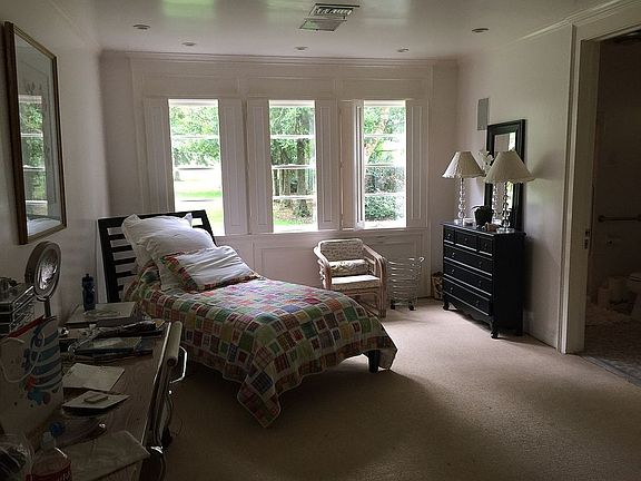  Bedroom & adjoining bath