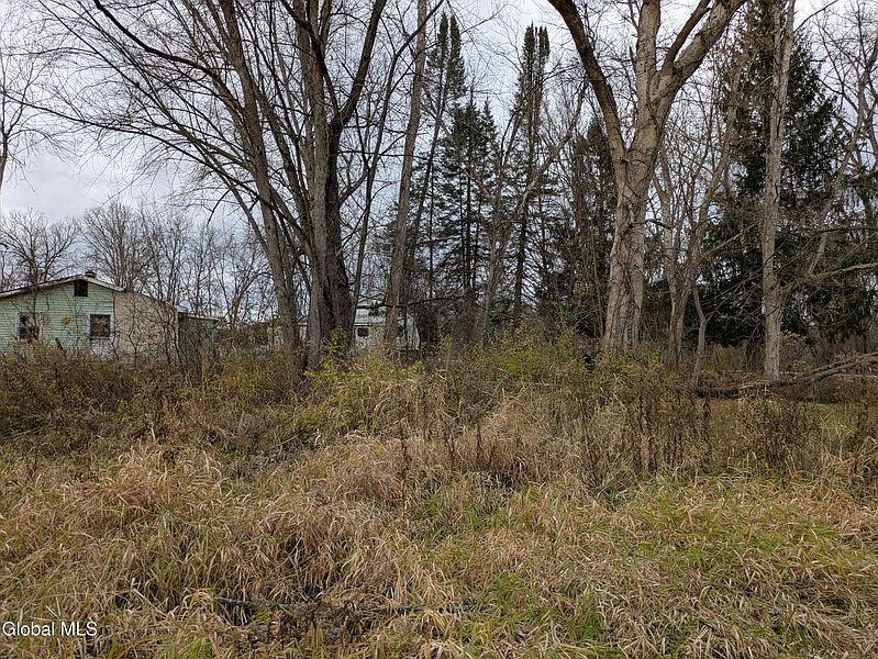 4th image of 149 River Road