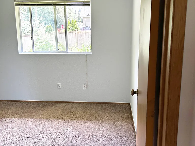 26933 NE Bird St — Photo 6