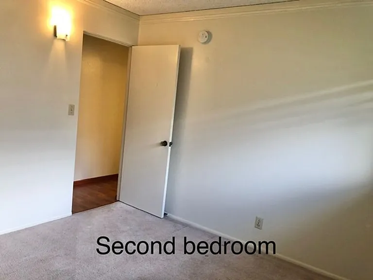98-1652 Kiawe St — Photo 13