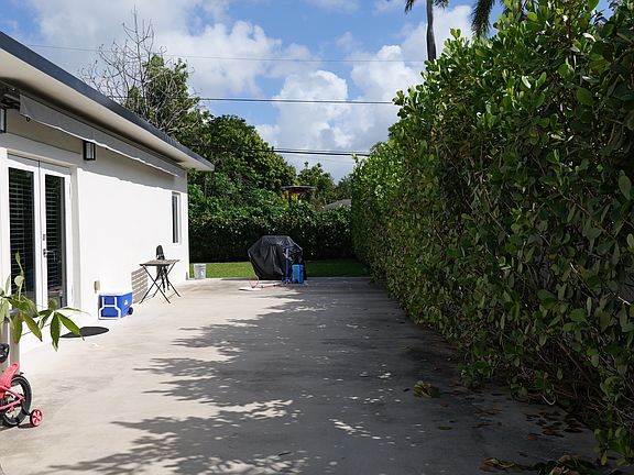 3rd image of 5911 SW 62nd Ter