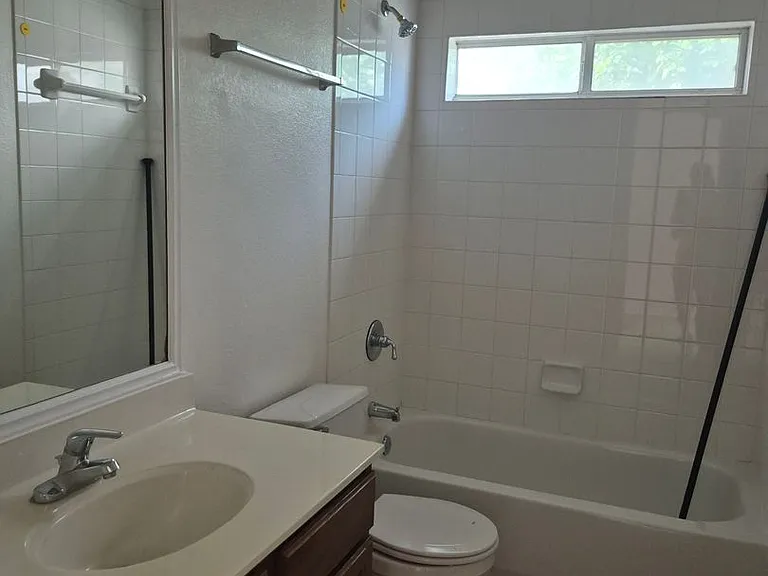 1908 Wheaton Trl — Photo 6