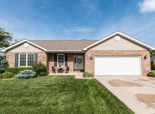 215 Willow Rdg, Valmeyer, IL 62295
