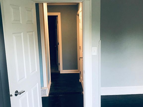 4th image of 1643 Hubbard Ave