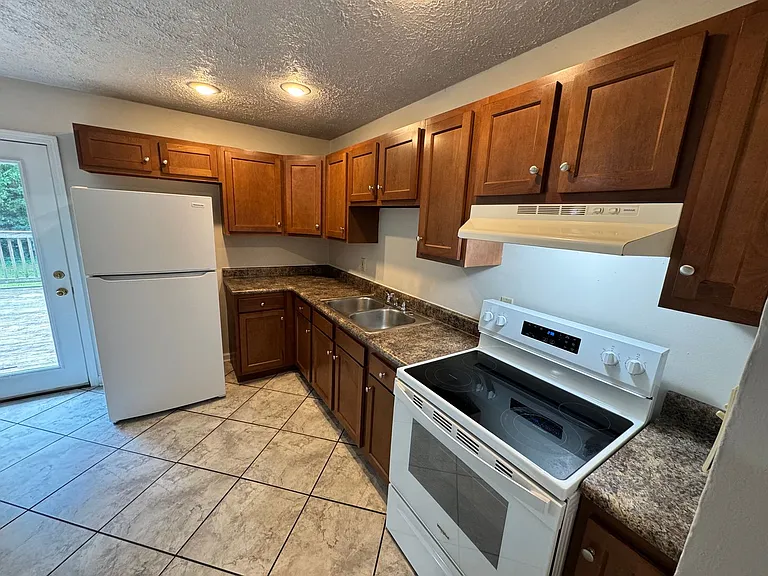 6218 Dart Dr — Photo 13