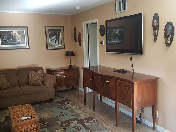 3rd image of 201 Lanai Vlg