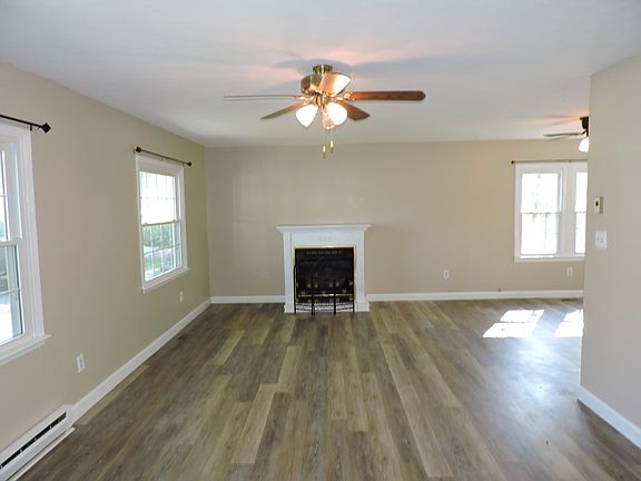 2nd image of 33278 Brittany Ln