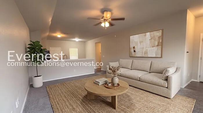 319 Maggie Way — Photo 2