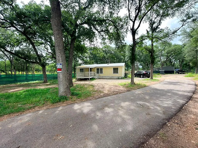 8607 Burleson Manor Rd #A — Photo 13