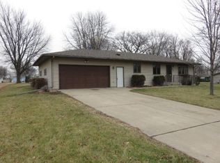 405 Linden Ave, Montgomery, MN 56069