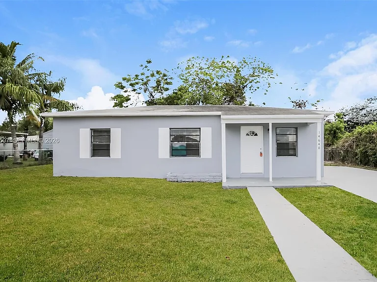 14640 Tyler St — Photo 1
