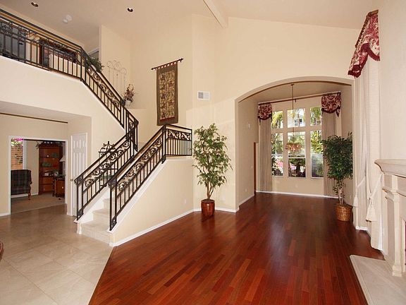 4th image of 4862 Brookburn Dr