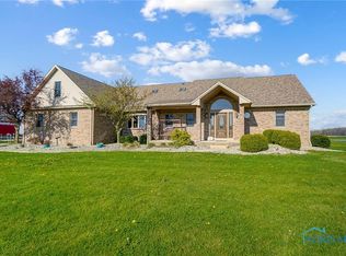 19461 Pemberville Rd, Pemberville, OH 43450