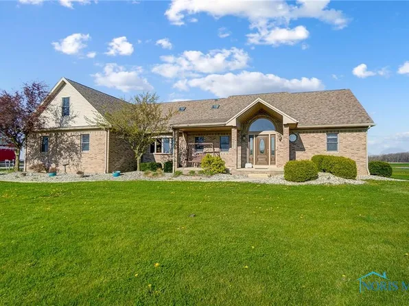 19461 Pemberville Rd, Pemberville, OH 43450