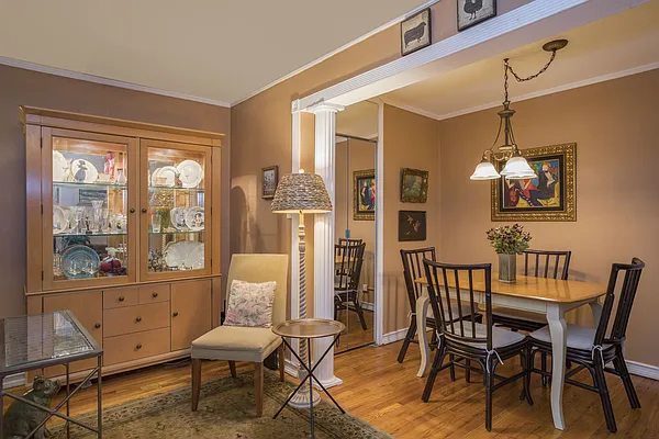 Sold by Fit Realty Services, Inc. | media 28