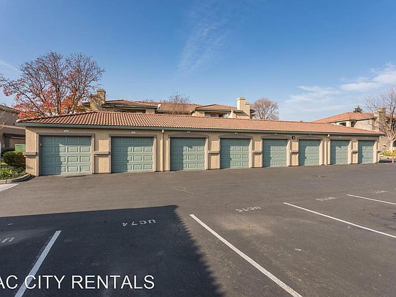 3rd image of 5201 Laguna Oaks Dr Unit 3