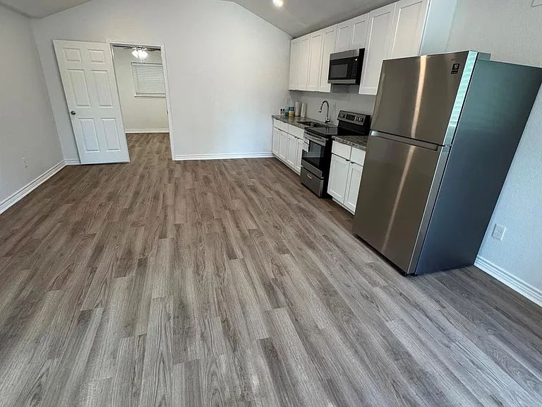 24094 Sears Ln #53 — Photo 5