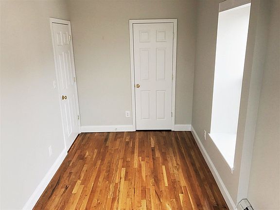 4th image of 148 Bruckner Blvd APT 5