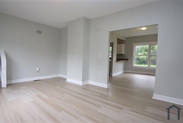 1st image of 3955 E 121st St