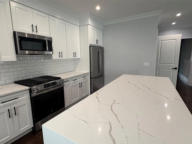 172 Lakeview Ave E #170 — Photo 9