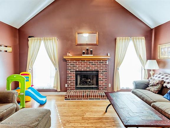 5th image of 26 Bald Mountain Cir