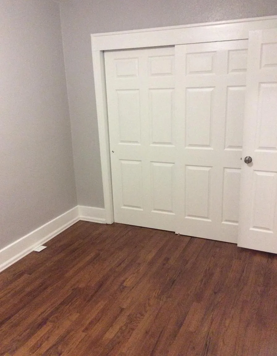 2201 Court Street — Photo 4
