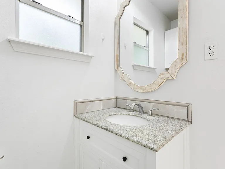 761 Whippoorwill Dr — Photo 14