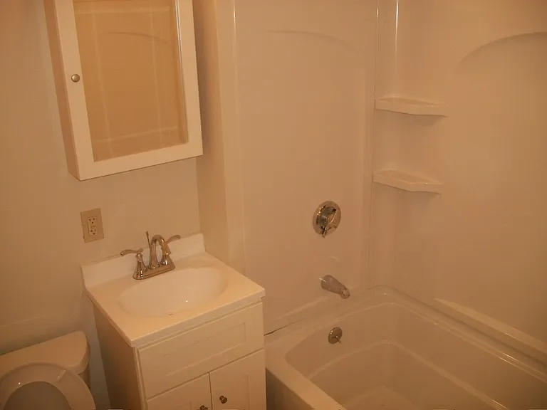 27 Putnam Ave #2 — Photo 7