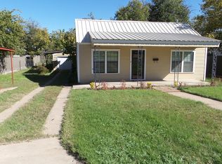 302 N 12th St, Ballinger, TX 76821
