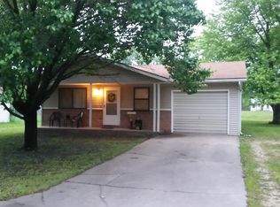 418 N Vermont St, Iola, KS 66749