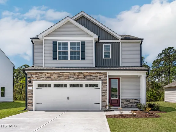 188 Umbrella Palm Drive, Hampstead, NC 28443