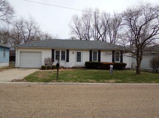 1638 Colby Ave, Marshall, MO 65340