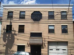 416 68th St APT 2, Guttenberg, NJ 07093