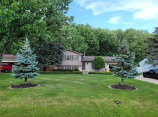 48375 Forbes Dr, Chesterfield, MI 48047