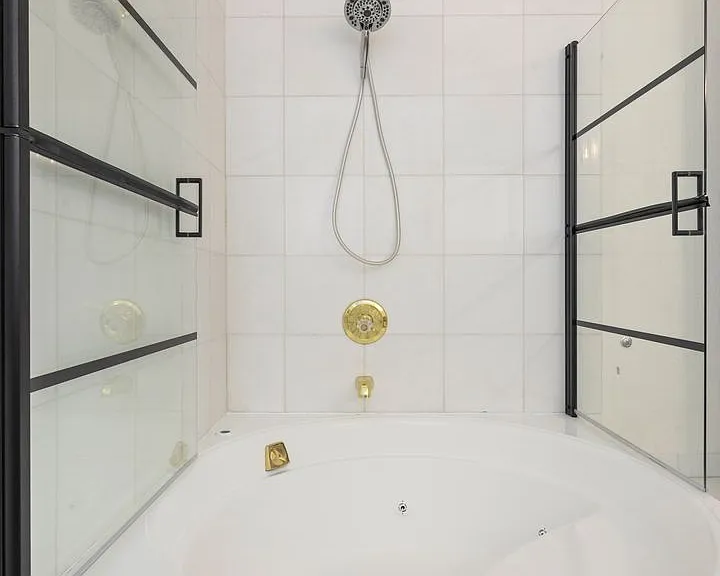 70 Adam Ct — Photo 25