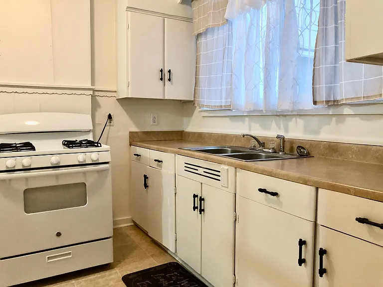 3910 S Harmon St #2 — Photo 7