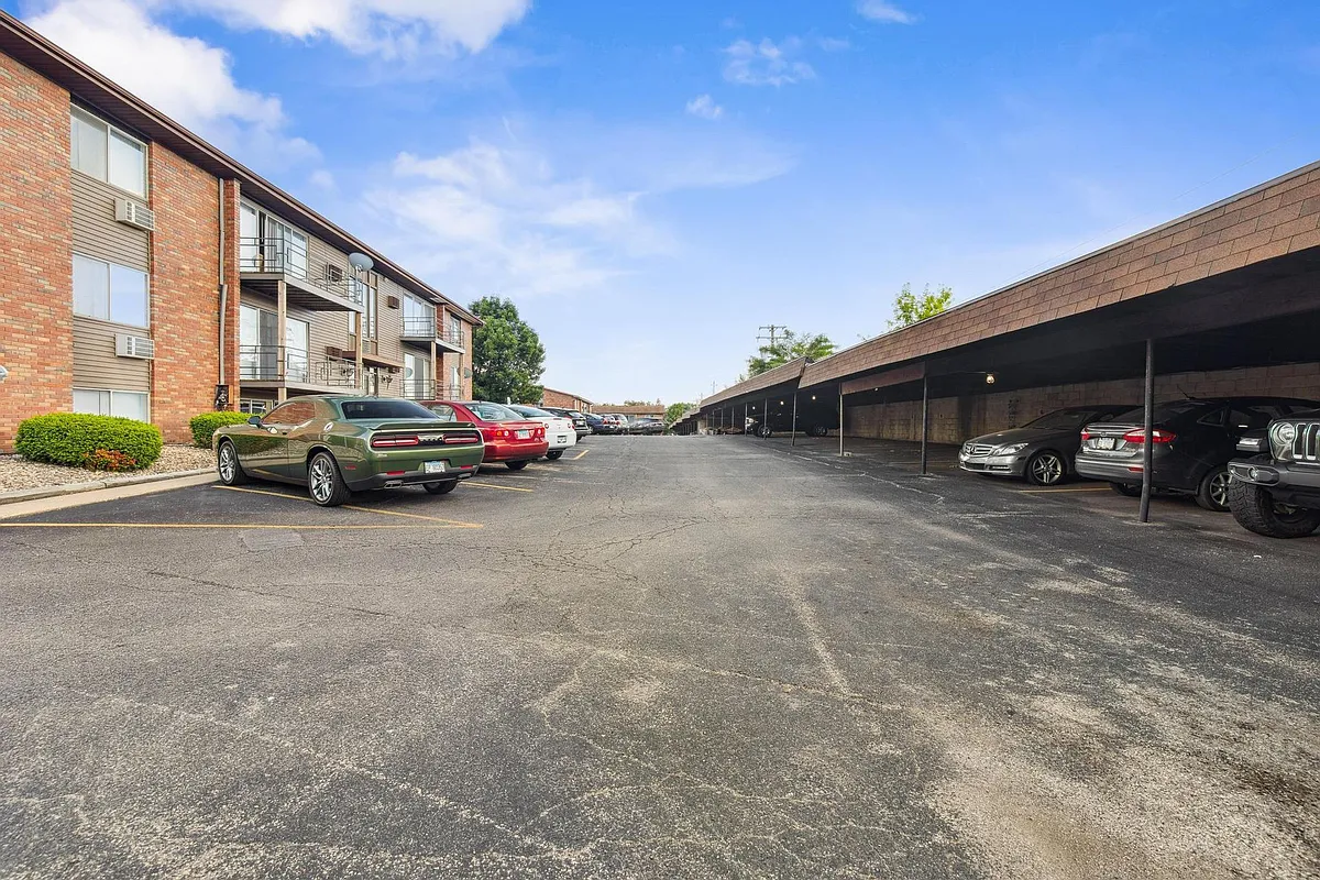 Building Photo - Peoria North