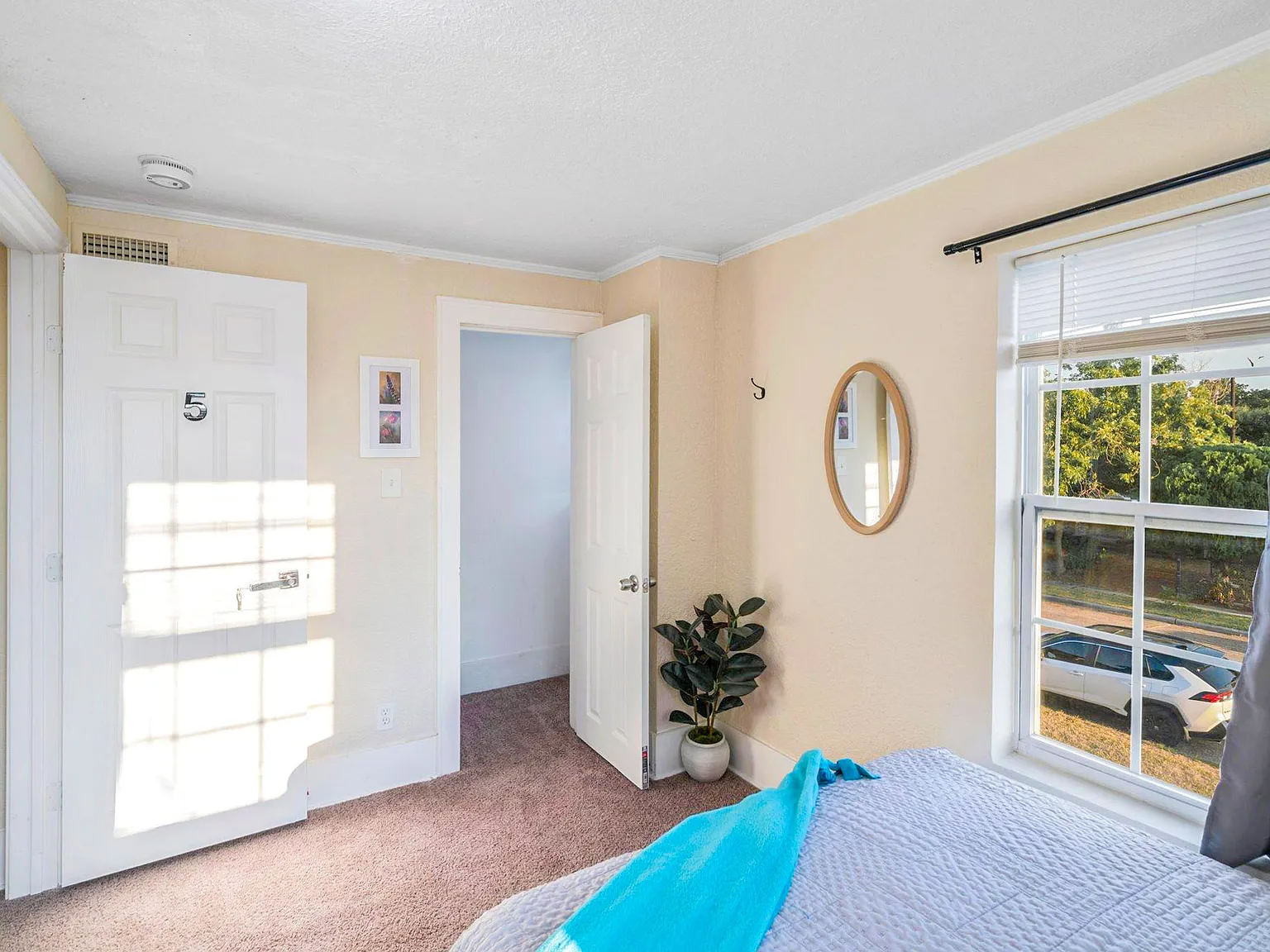 4 bed, 3.5 bath, 1456 sqft, $637 — Photo 2