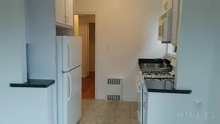 Rented by Hillel Realty Group